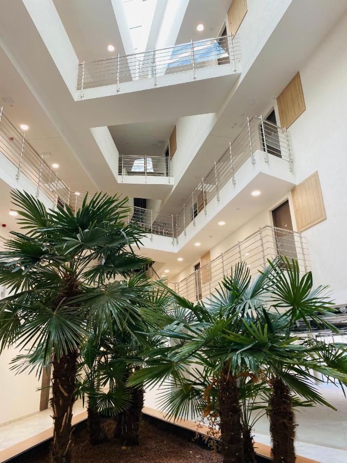 Lilie Appartement In Heviz Mit Tiefgarage, New And Modern Exterior photo