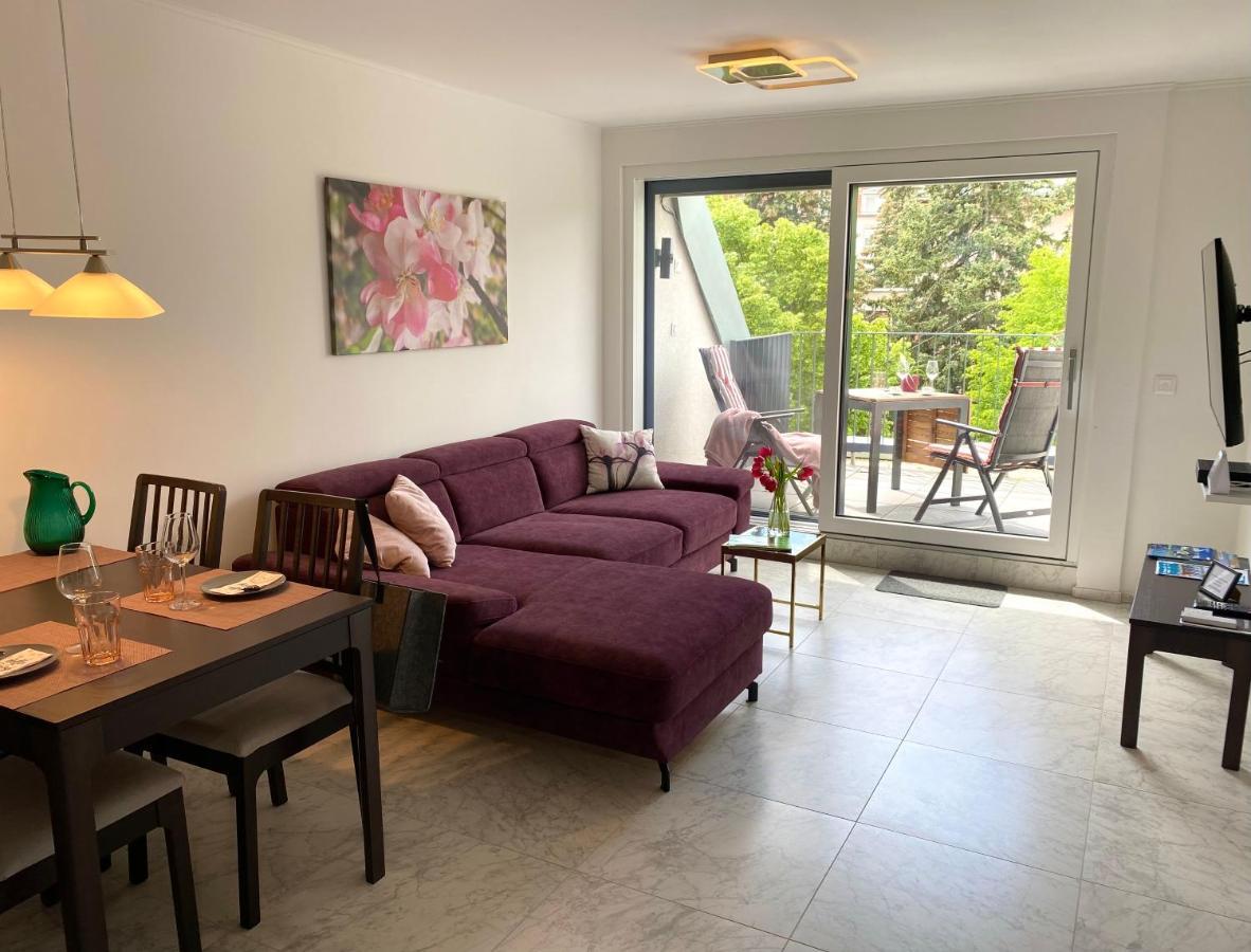 Lilie Appartement In Heviz Mit Tiefgarage, New And Modern Exterior photo